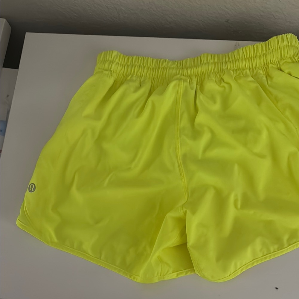 Lululemon Athletica Yellow Athletic Shorts Lightweight Elastic Waist
